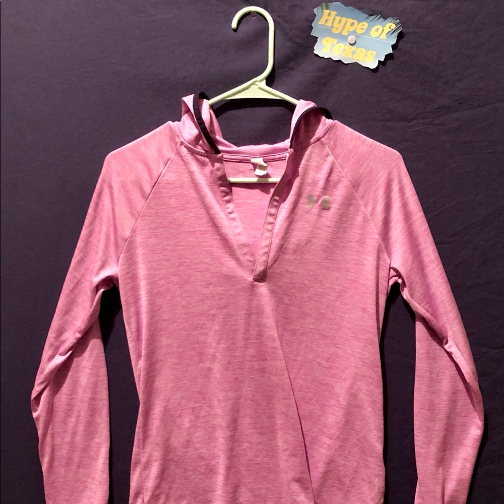 Under Armour Hooded Long Sleeve Size Small